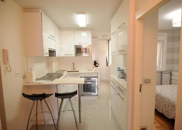 Daire Centro Con Garaje Vigo